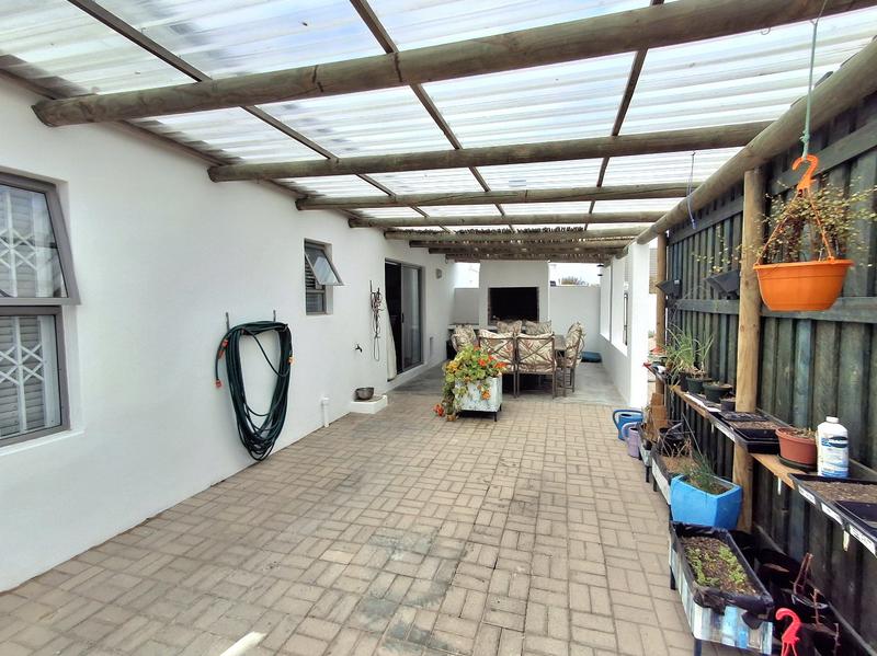 2 Bedroom Property for Sale in Golden Mile Western Cape